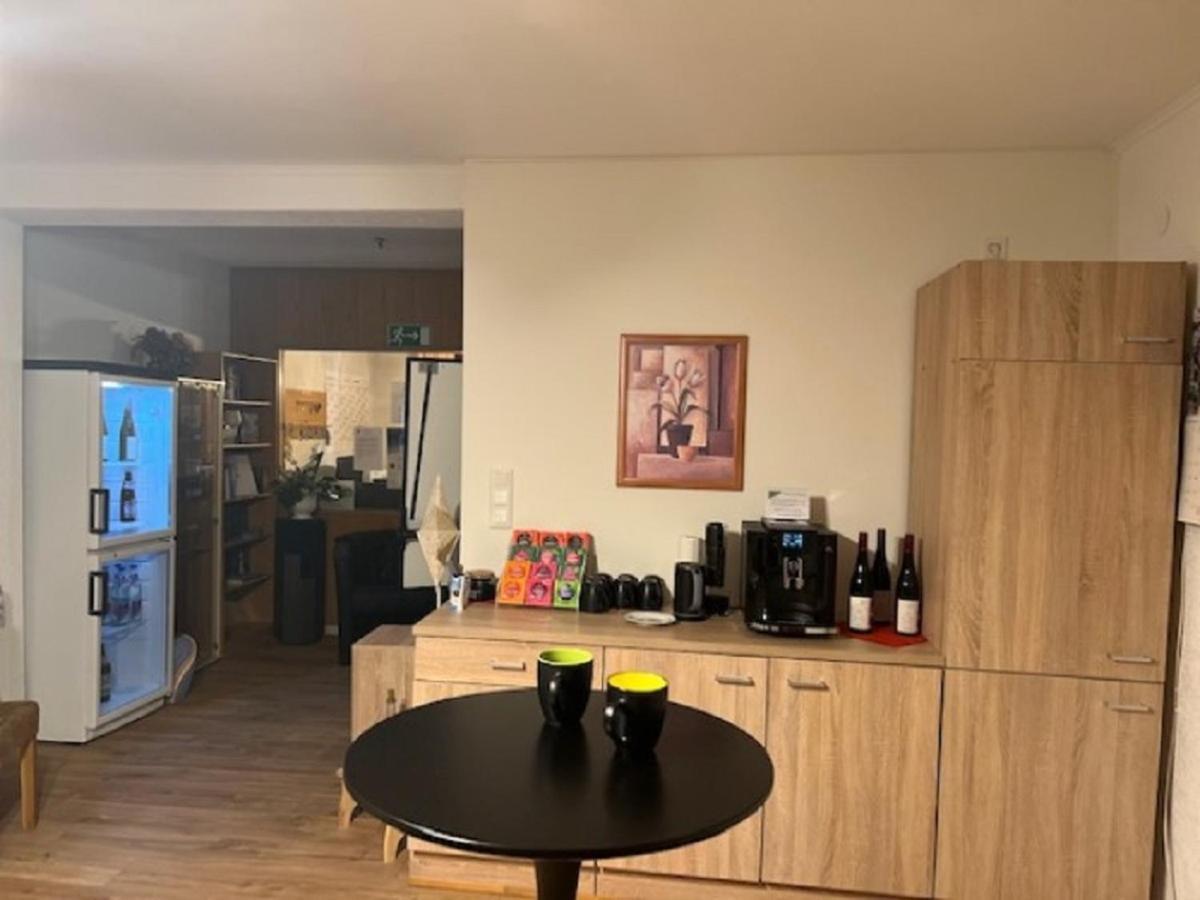 Hotel Pension Wiesenau Salzhausen エクステリア 写真